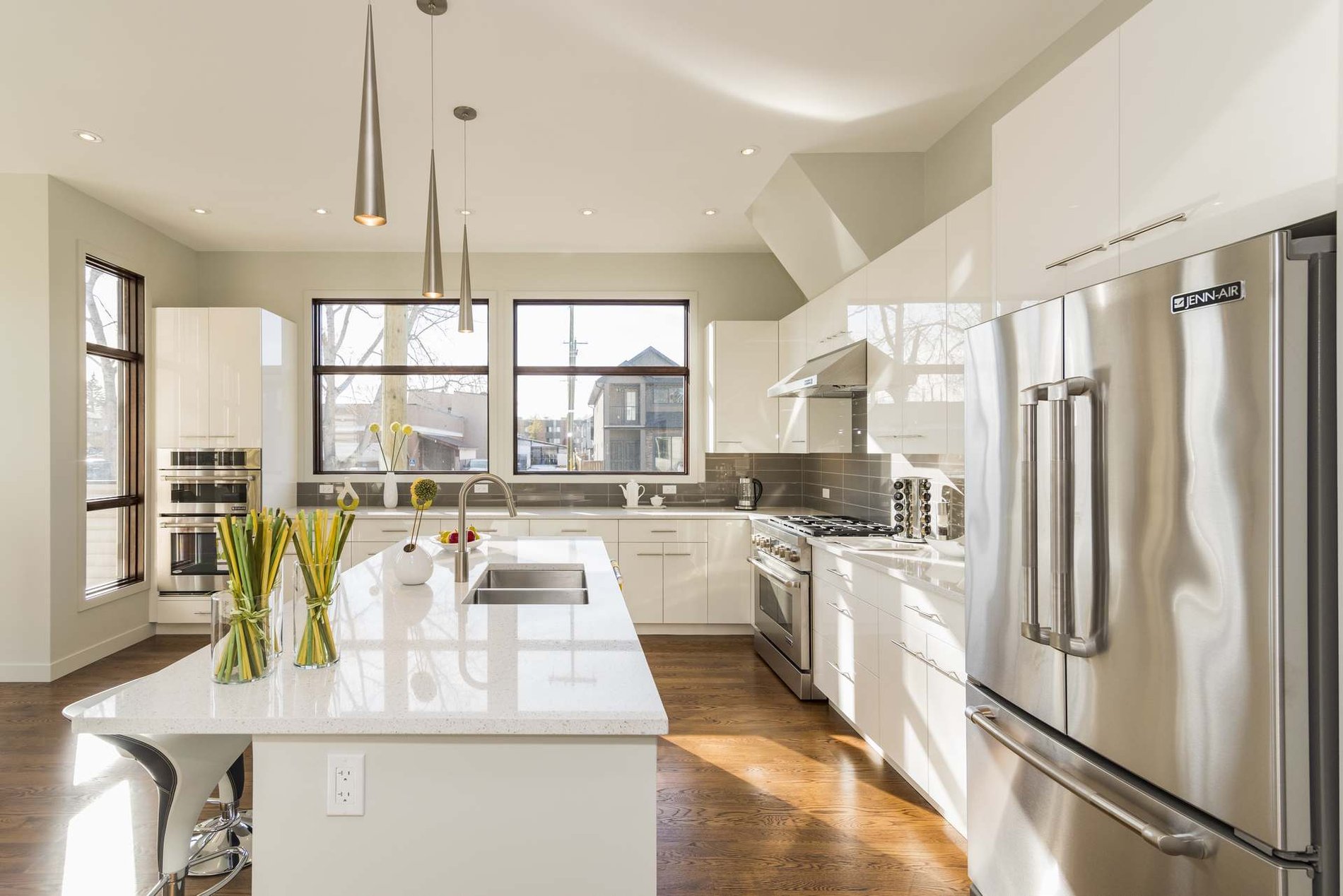 Modern Kitchen Remodel by Affordable Remodeling project photo